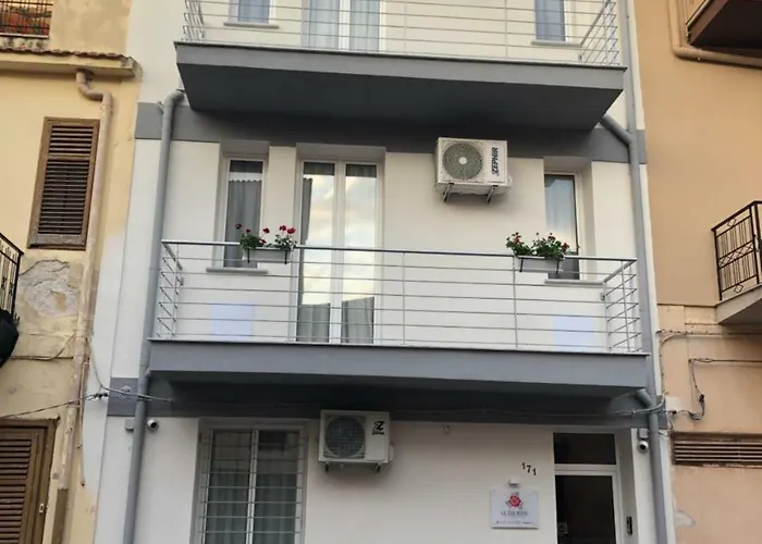 Le Tre Rose Casa de hóspedes Terrasini
